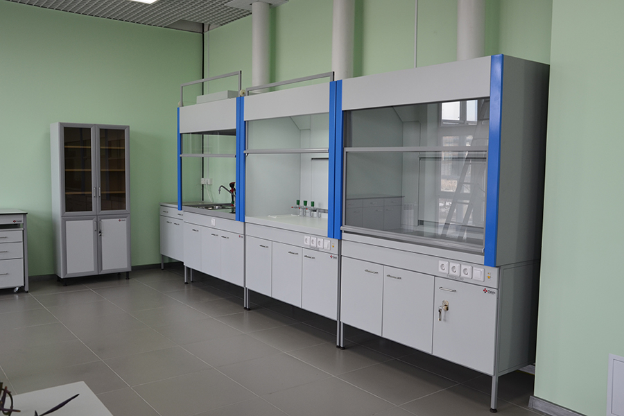 Шкаф для одежды Профи-11 в Екатеринбурге - оснащение лабораторий под ключ